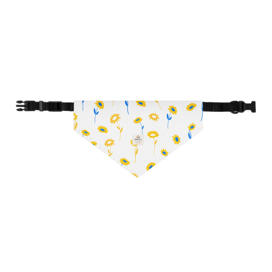 Chic Pet Bandana Collar